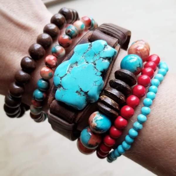 Multi-Colored Turquoise and Wood Stretch Bracelet (802Q)