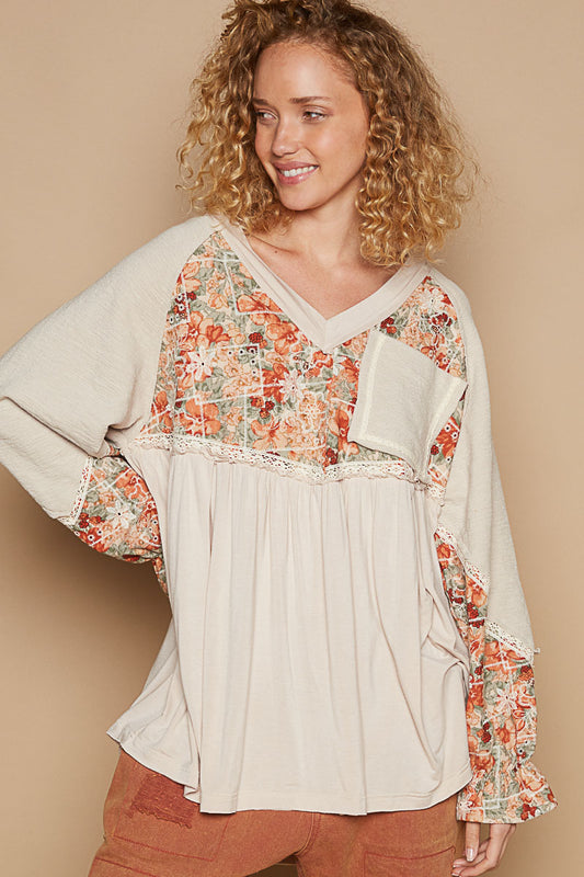 Charming Floral V-Neck Balloon Sleeve Top